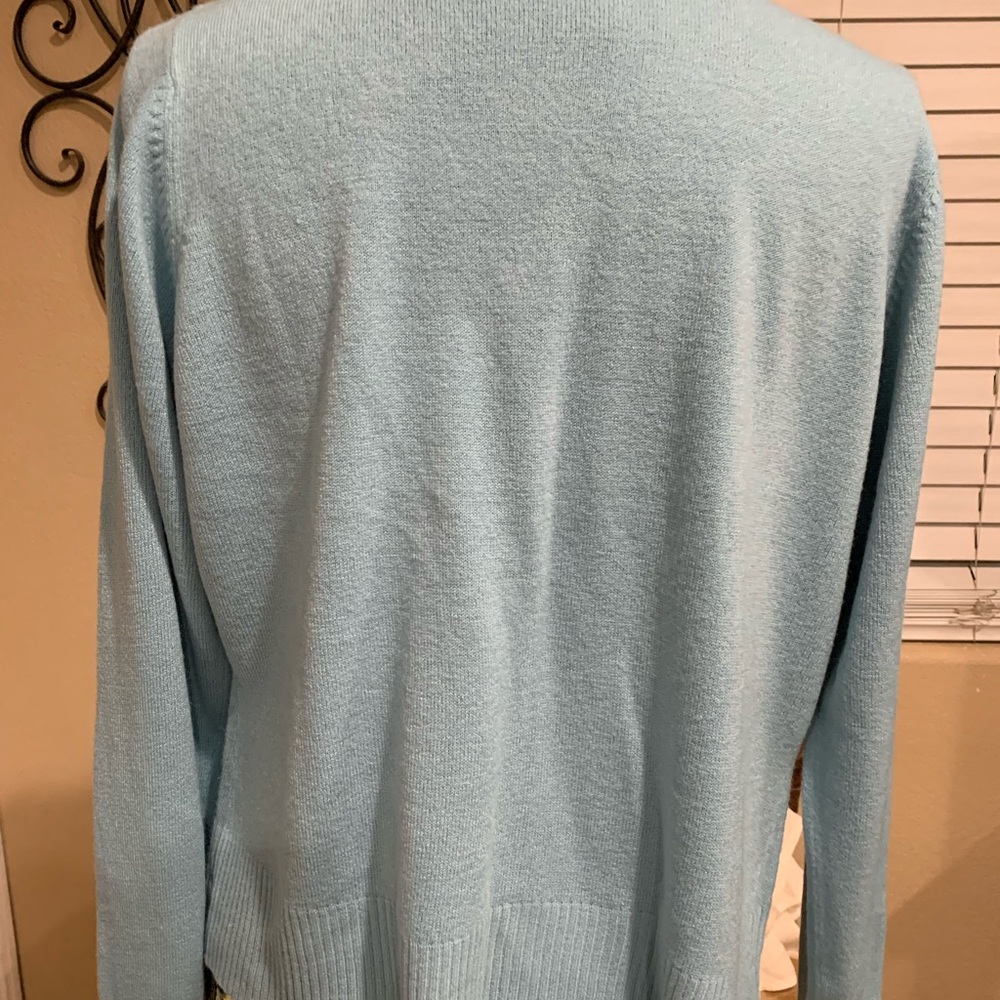 Women’s sweater size ex-large button down front